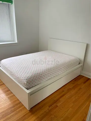 Ikea Bed and mattress / queen size
