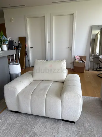 Modern off-white boucle lounge chair / chaise