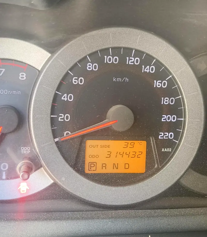 Toyota Rav 4 2008 — photo 1 of 4