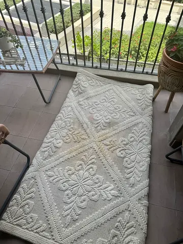 Handwoven Cream Textured Rug - 3x5 ft (Used Condition)