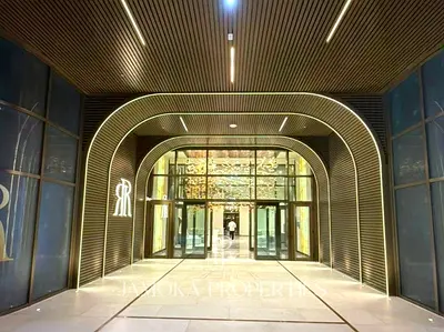 Corner Unit | High Floor | Creek & MBR City Views