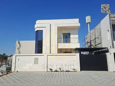 للبيع فيلا تتميز بموقع استراتيجي قريب من جميع الخدمات والمدارس والمراكز التجارية.