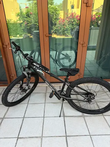 Boys bike