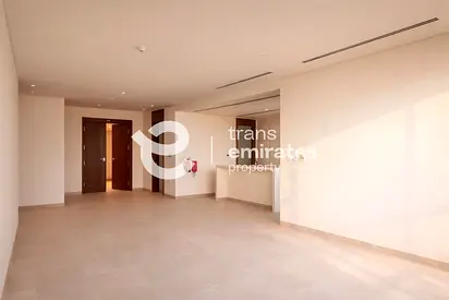Single Row | Private Garden | Vacant Now