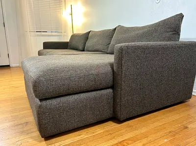 Excellent condition Cratebarrel lounge deep L shape sofa
