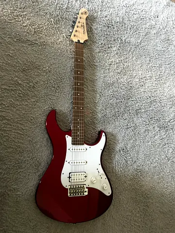 Red Electric Guitar Pac012- Good Condition