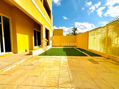Contemporary Villa | Private Yard | Up-to 4-Cheque