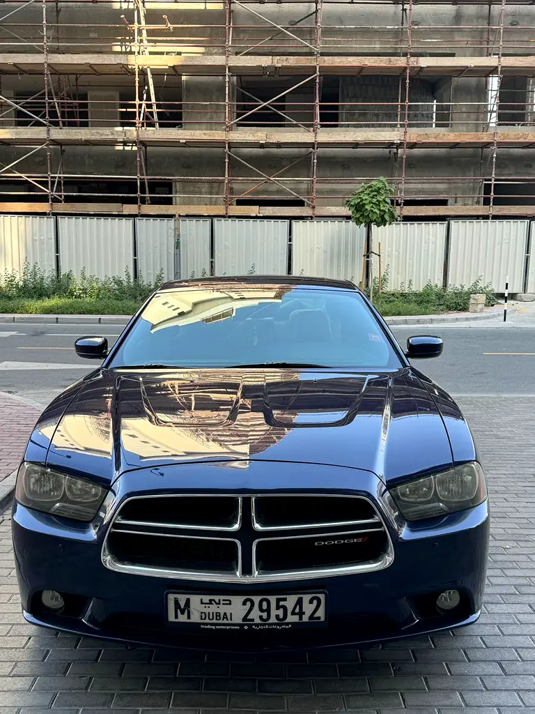 Dodge Charger 2013 — photo 1 of 6