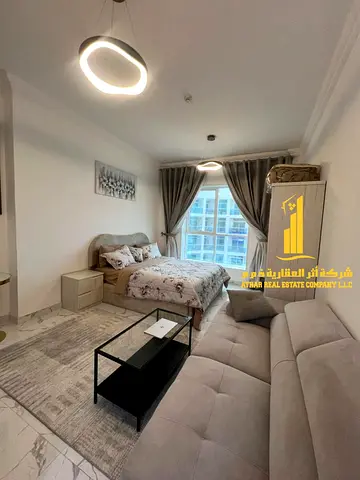استوديو فاخر ثاني ساكن. مساحه كبيره. مفروش بالكامل بمطبخ منفصل✨عجمان برج الواحه. للإيجار الشهري.الإيجار يشمل الفواتير والإنترنت وموقف