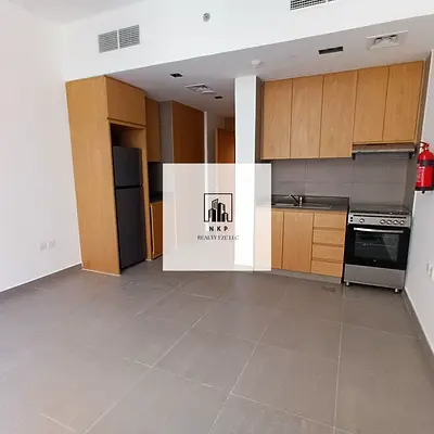 Spacious Cozy Studio Apartment with Appliances in Almamsha