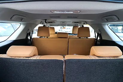 2026 Toyota FORTUNER 照片 13