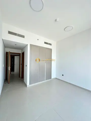 SPACIOUS 3 BR | MODERN LAYOUT | READY TO MOVE