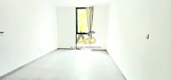 Spacious 1 bedroom | Top amenities | Prime location