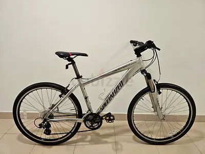 Specialized Hardrock Sport Mountain Bike 26er/Medium