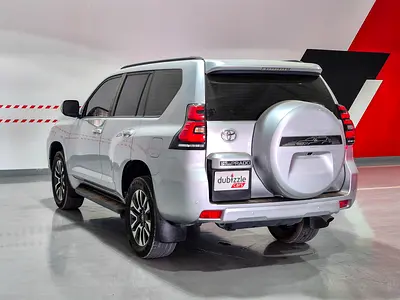 2023 Toyota PRADO photo 8