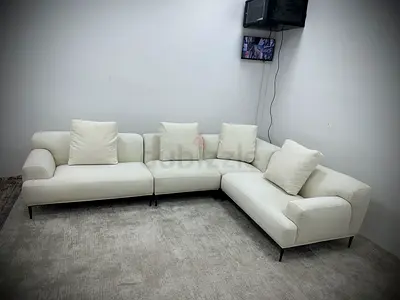 Very good condition the loom collection lshape sofa