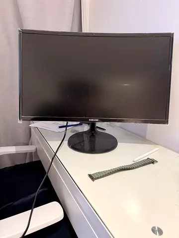 Samsung Curved Monitor 24 Inch
