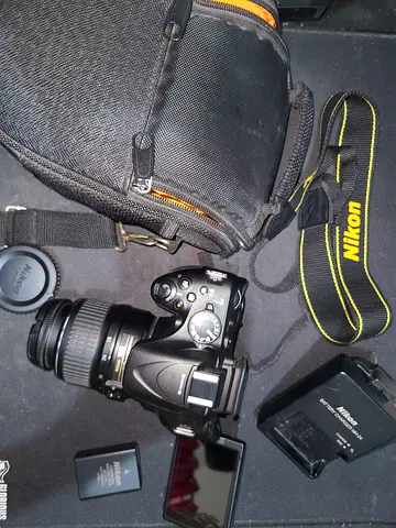 NIKON D5200 DSLR CAMERA FULL ORIGINAL KIT *RARE*
