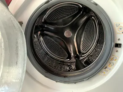 Front load LG 7KG fully automatic washing machine