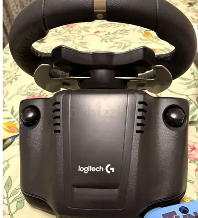 : Logitech G920 Racing Wheel + Pedals + Gear Shifter Bundle