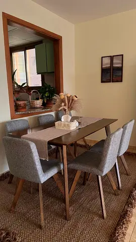 Dining table with 6 chairs