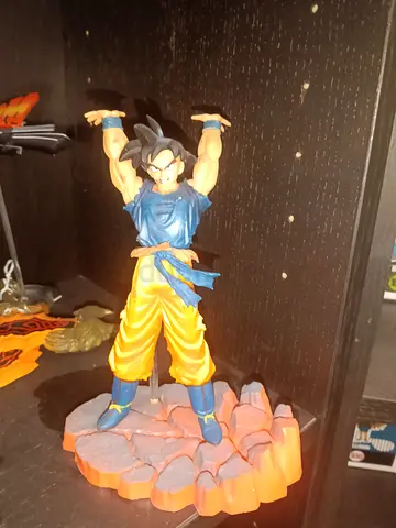 Dragon Ball Z Goku action figure (standing pose) - used (3 figures)