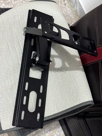 Adjustable Tilting TV Wall Mount Bracket (Small/Medium) - Used