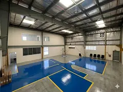 With fitted office | Mezzanine | 30 KW