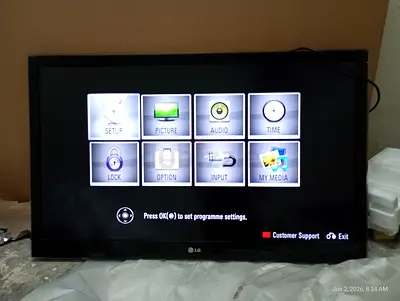 LG 42 Inch Cinema 3D Smart LED TV- Perfect Working