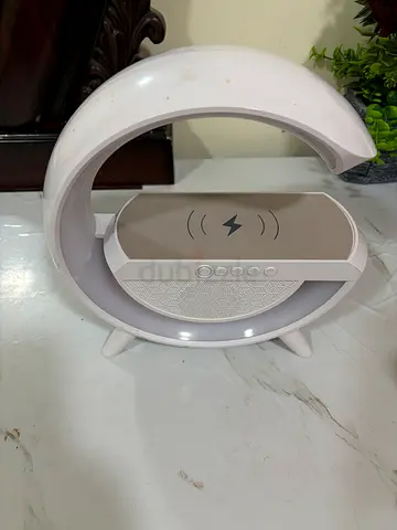 Moon-shaped LED Night Lamp with Bluetooth Speaker and Wireless Charging