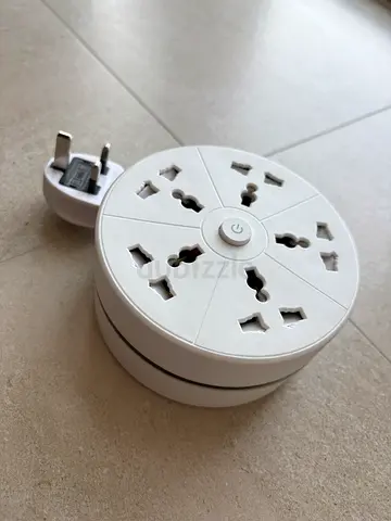 3 Meter Extension Cord with 5 Outlets, Compact Retractable