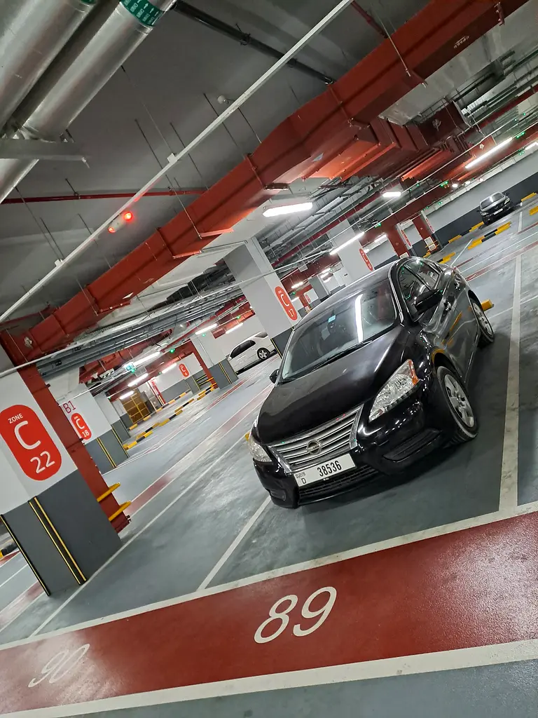 Nissan Sentra 2014 — photo 1 of 5