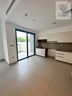 Back to back 3 BR townhouse | Close to gate | Vacant Now