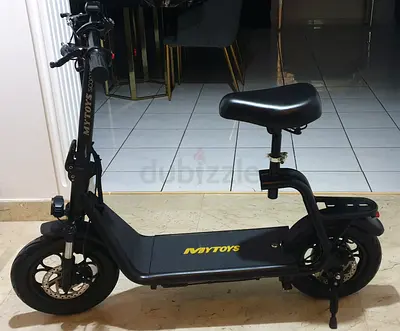 MYTOYS Electric Scooter with Seat - perfect Condition