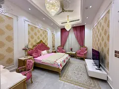Luxurious room for rent in financial center