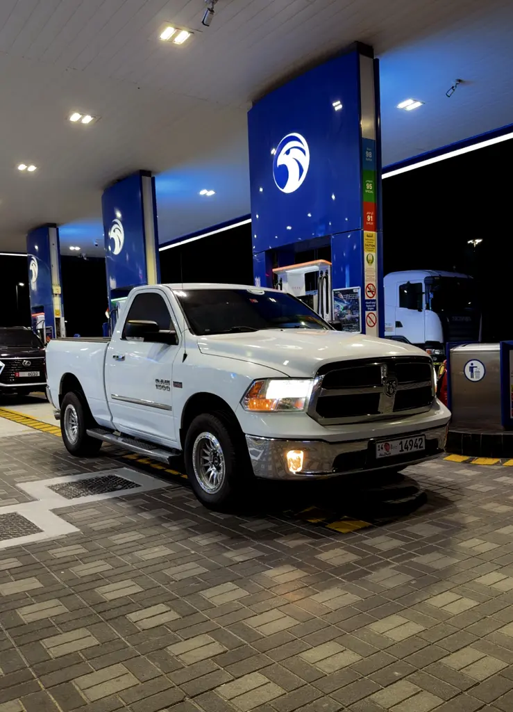 RAM 1500 2016 — photo 1 of 6
