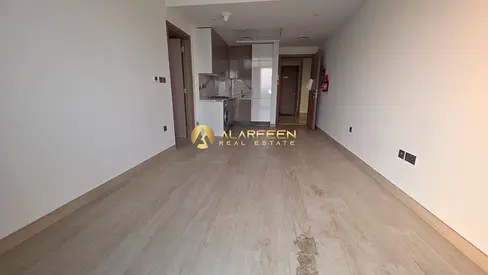 Pool View | Fitted Kitchen | Higher Floor