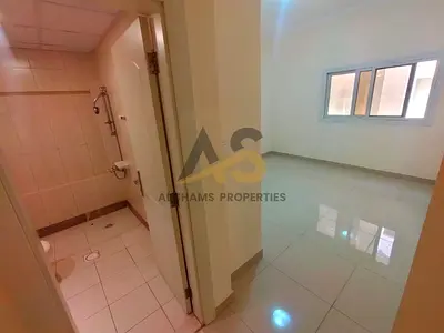 3BR Unit With MasterRoom Balcony Wardrobes Parking