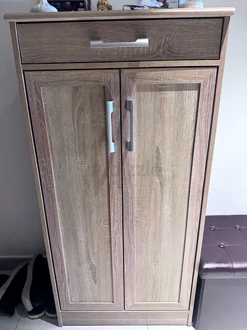 Compact wooden shoe cabinet with one flip drawers - light oak finish