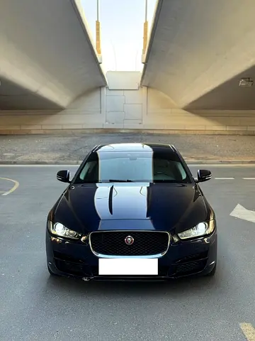صورة 2 لـ 2016 Jaguar XE