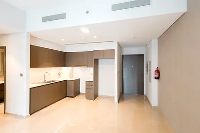 Partial Fountain View | Vacant | Unfurnished