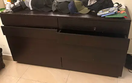 Dresser
