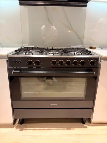 Toshiba Free Standing Burner Gas Cooker