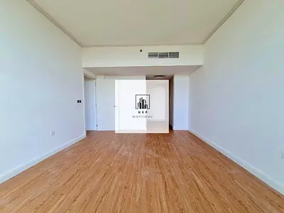 Specious luxury apartment for rent