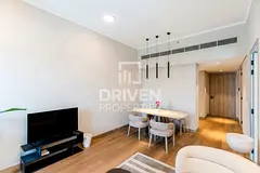 Fully Furnished| High Quality| Close to Exit