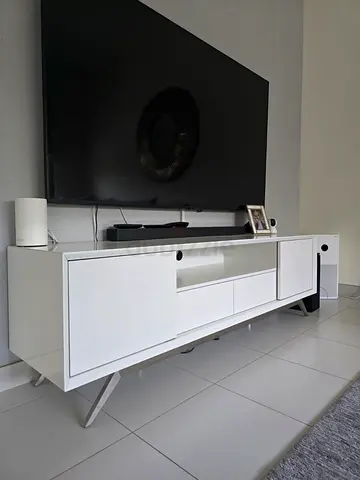 STYLISH TV UNIT