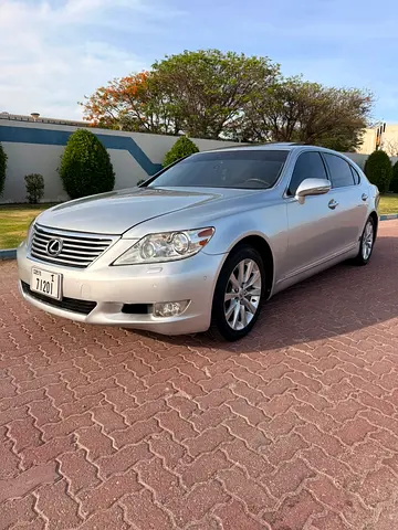 2012 Lexus LS-SERIES thumbnail 9