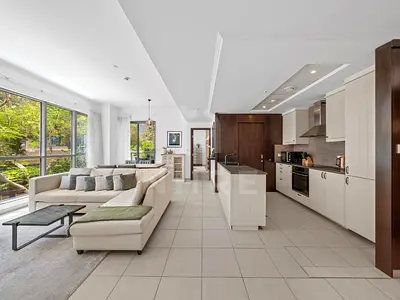 Upgraded Interior | Natural Sunlight | Garden View