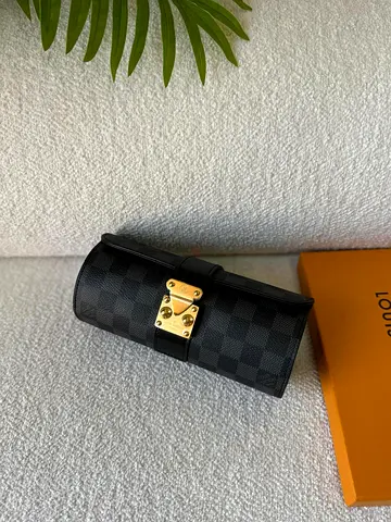Louis Vuitton 3 Watch case