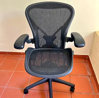 Selling herman miller Aeron chair.fully loaded chair